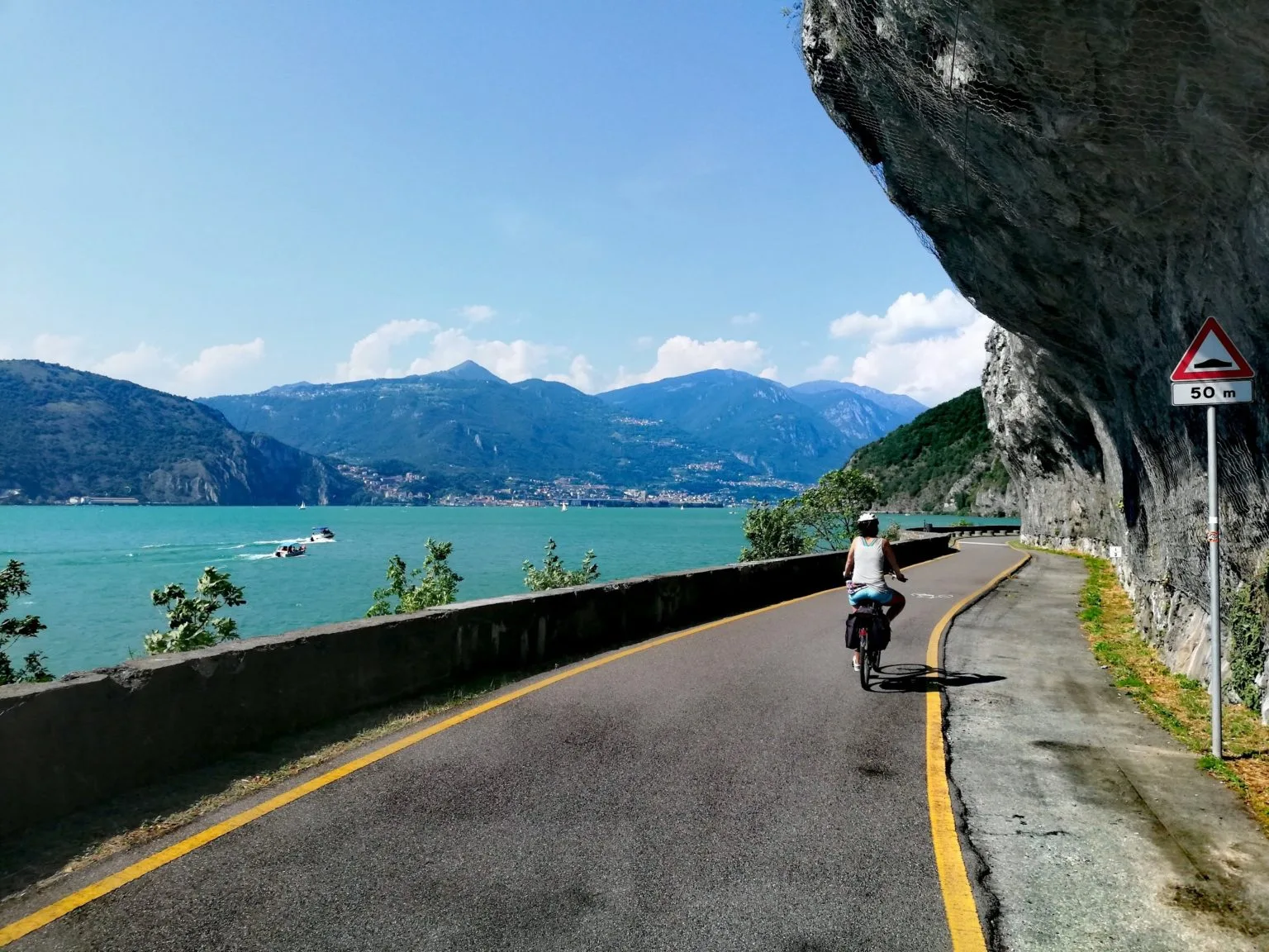 Cycling route along the shoreline of Lake Iseo