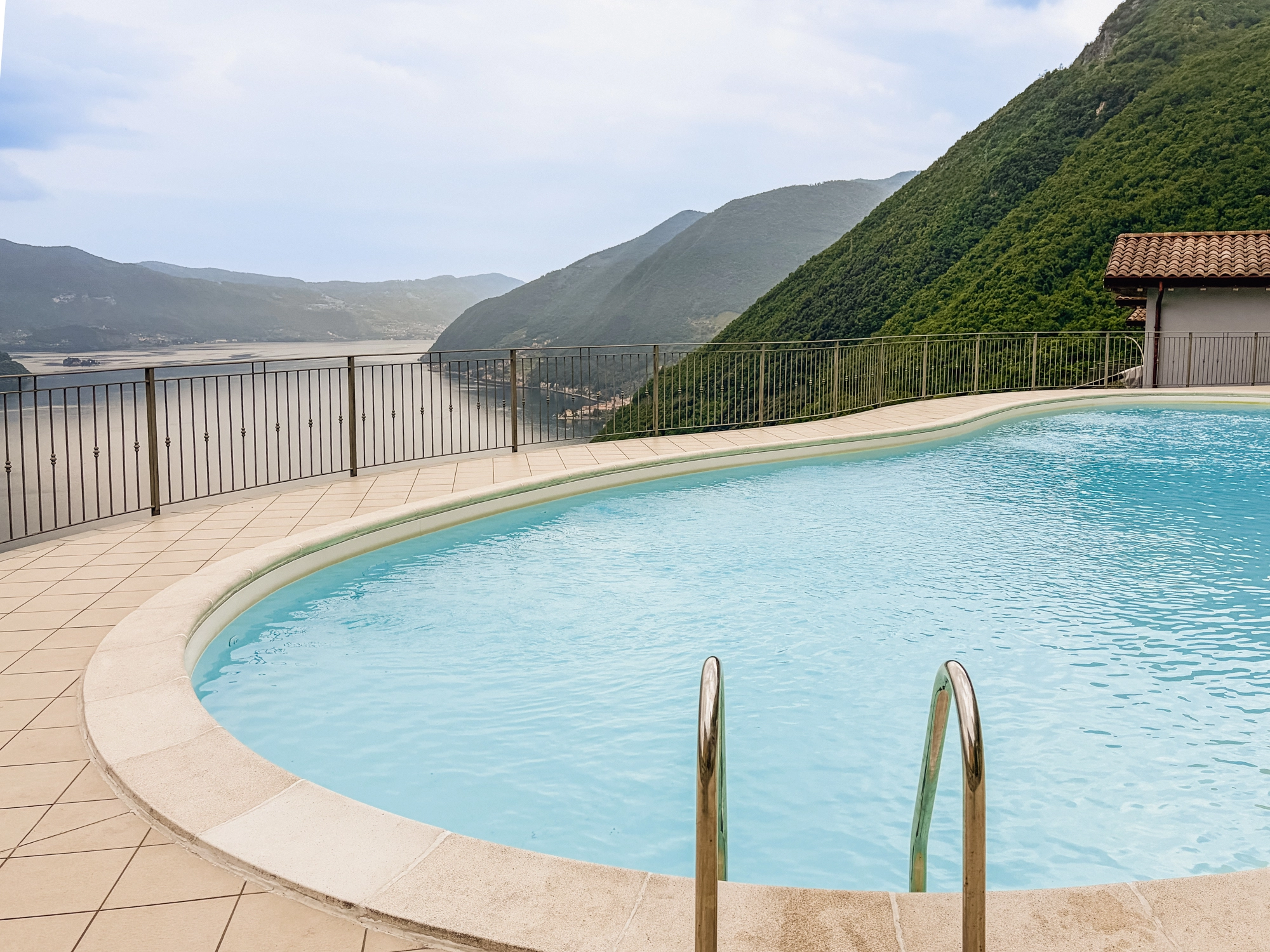 The pool & glass elevator